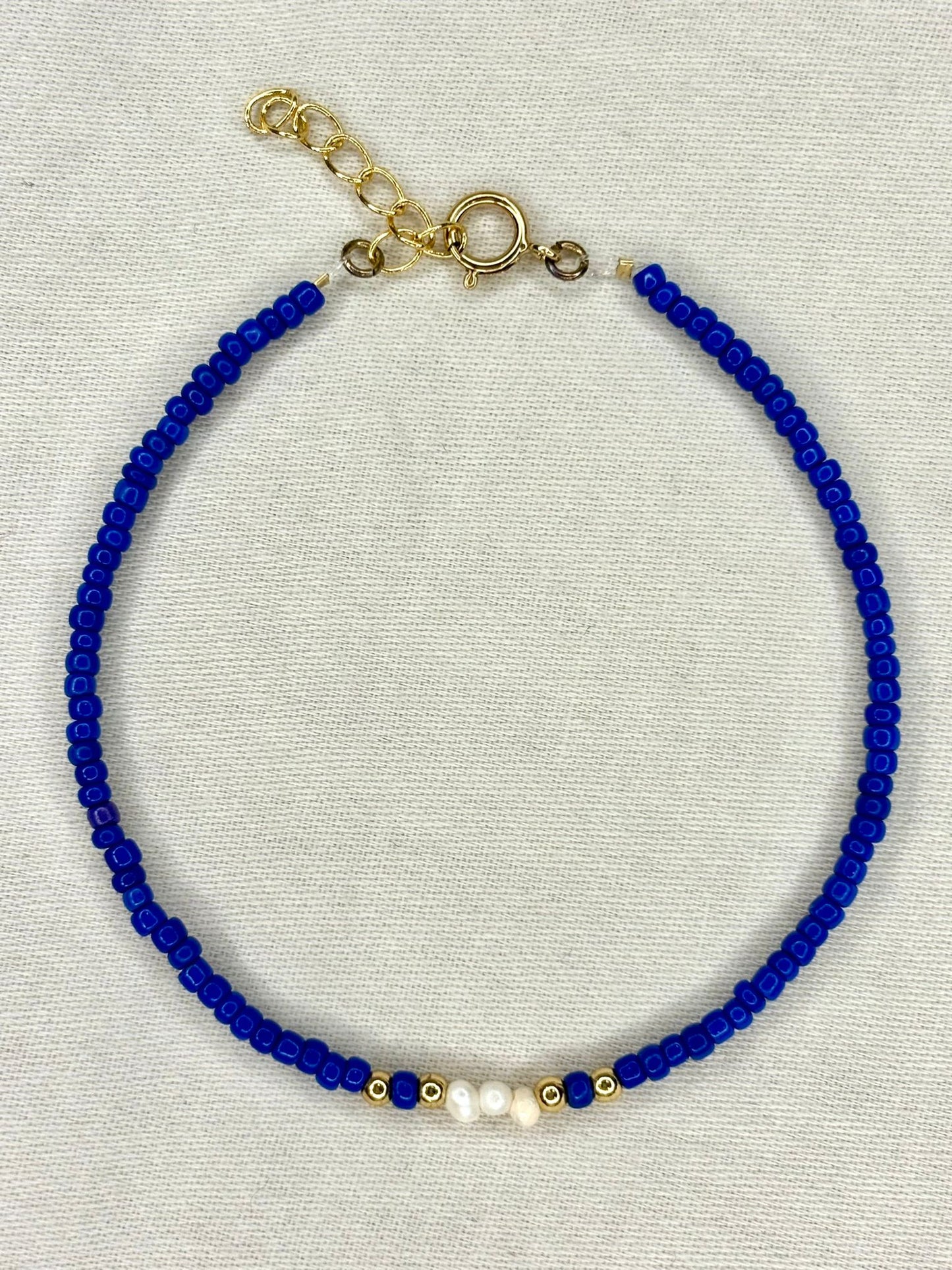 Dark Blue Beaded Bracelet with Freshwater Pearls