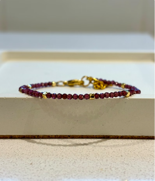 Dainty Gemstone Anklet Garnet